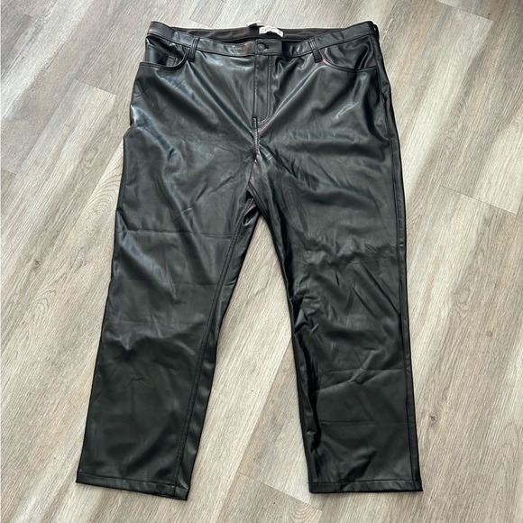 Abercrombie and Fitch Curve Love Vegan Leather 90s Straight Pant NEW NWT Black - Picture 2 of 8